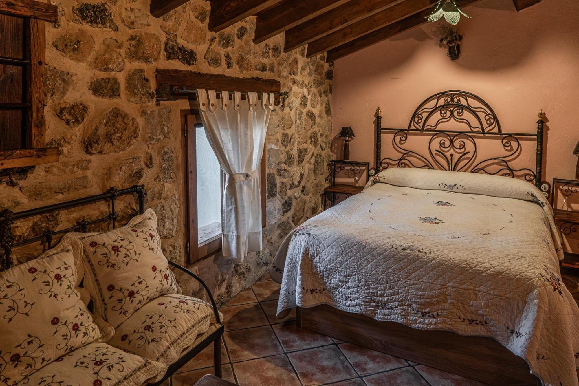 Casas Rurales Chon Alto Tajo Peralejos de las Truchas Dış mekan fotoğraf